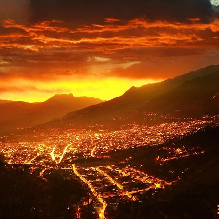Hostal Mica Abancay Екстер'єр фото