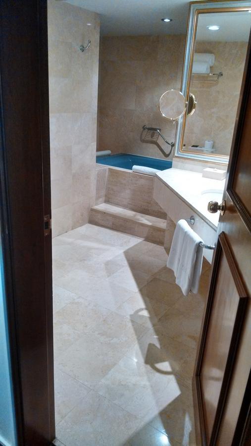 Hostal Mica Abancay Екстер'єр фото