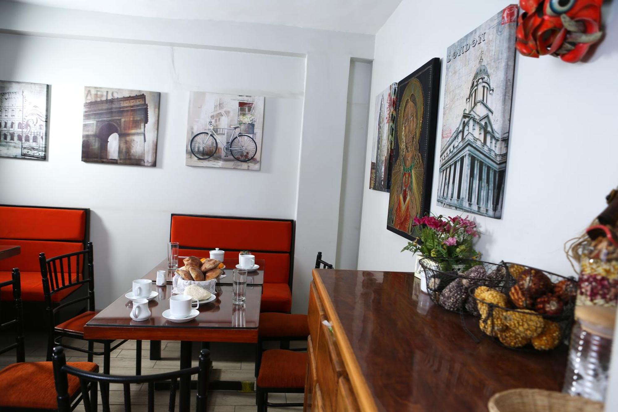 Hostal Mica Abancay Екстер'єр фото